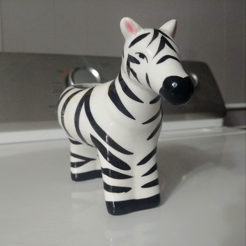 Zebra planter